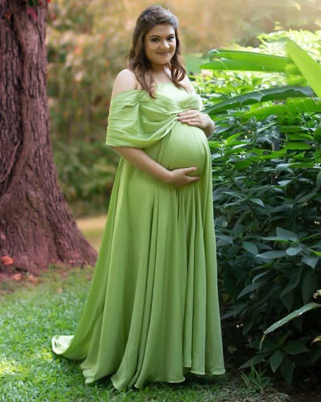 Maternity Fashion 2021: Stylish Maternity Fashion Trends 2021 for New Moms