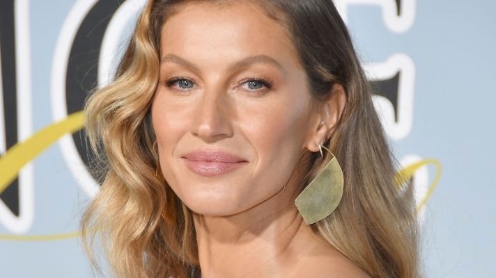 Gisele Bündchen’s Favorite Hair Dryer Is $100 Off Right Now, So Hello Bombshell Waves