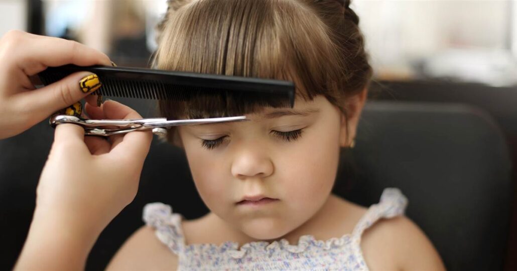 Wie oft sollten Sie Ihrem Kind einen Haarschnitt verpassen?