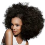 Frisur-Ideen für verworrenes lockiges Haar Typ 4 – perfekte Locken