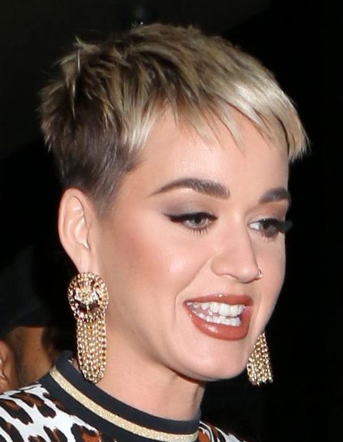 Katy Perry neue Frisurenfotos