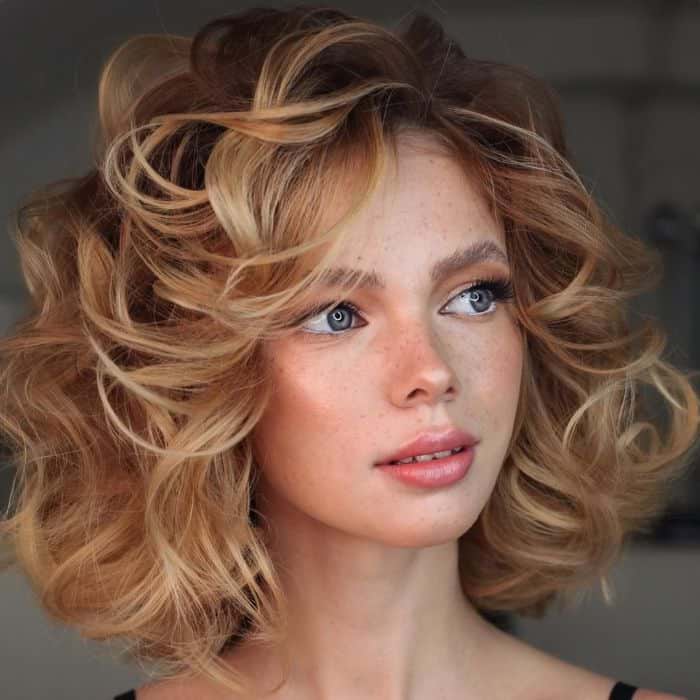 Perfekte Frisuren für Frauen mit rundem Gesicht - 22
