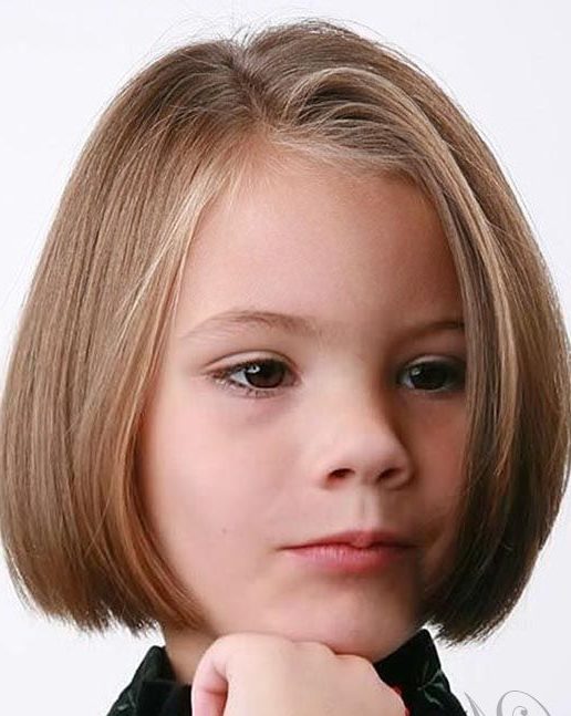 Haarschnitte für kleine Mädchen mit kurzen Haaren