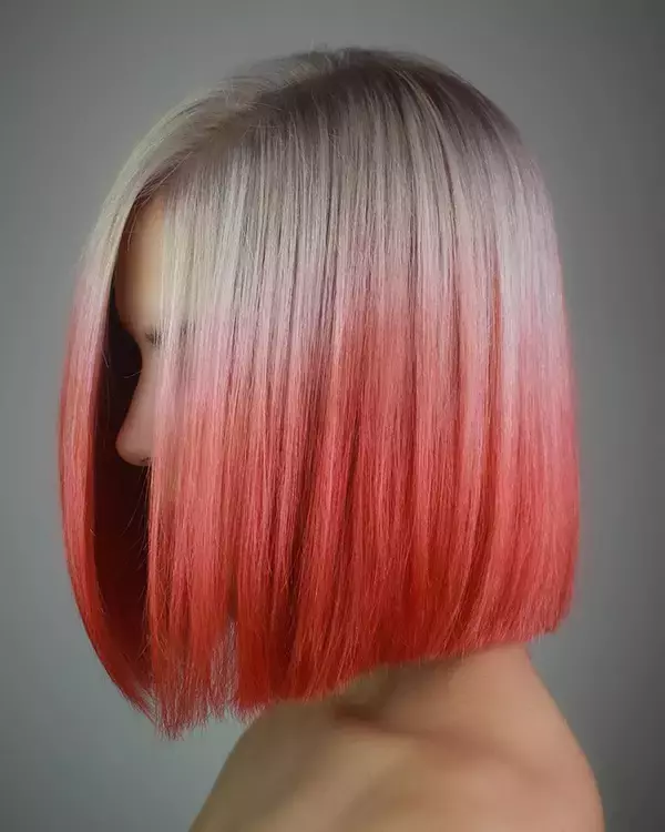 Kurze rosafarbene Bob-Haarschnitte