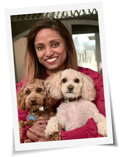 Priyanka mit Hunden