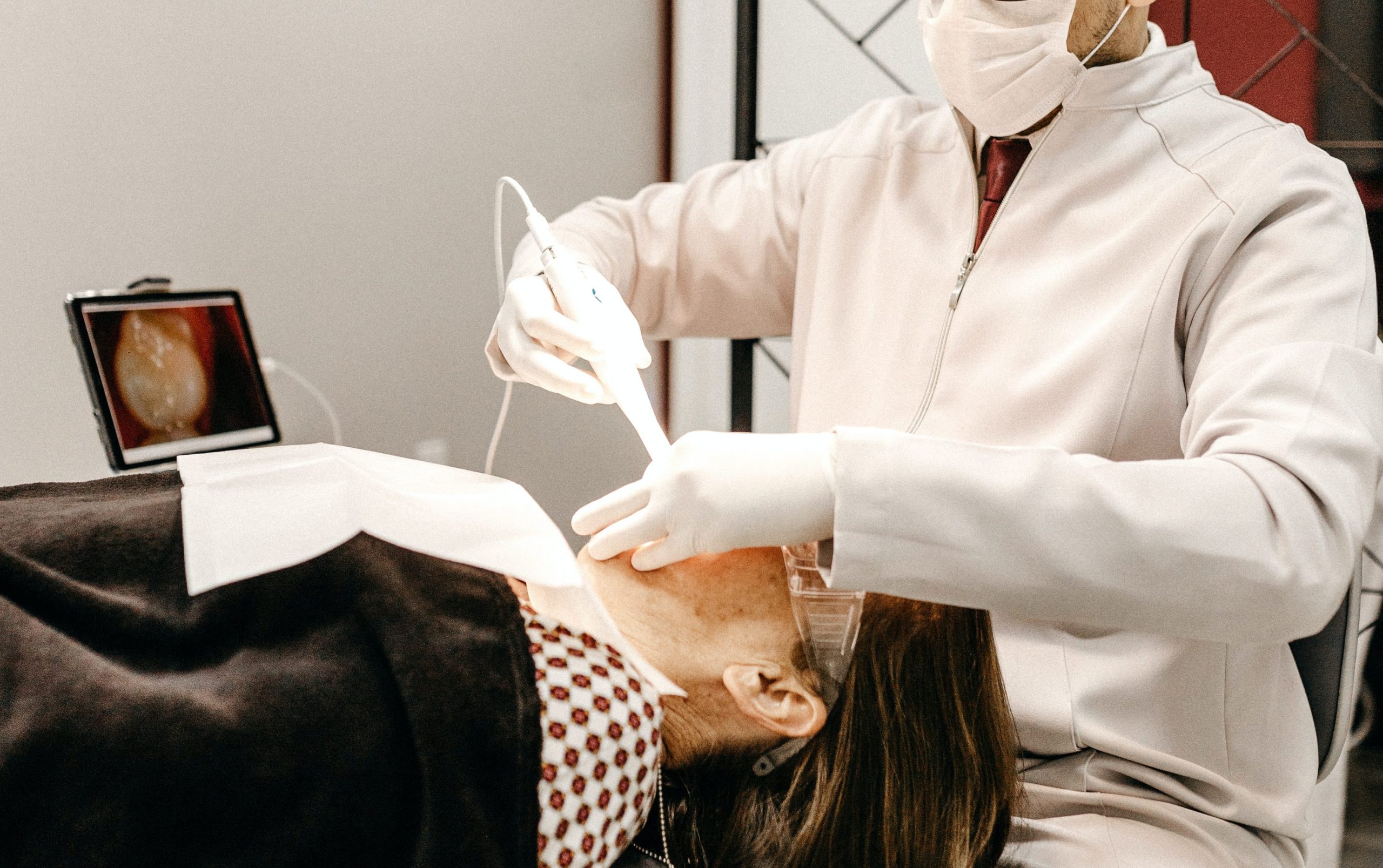 Was ist zu beachten, bevor Sie den Zahnarzt für die Behandlung auswählen?