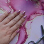 how-to-apply-nail-stickers