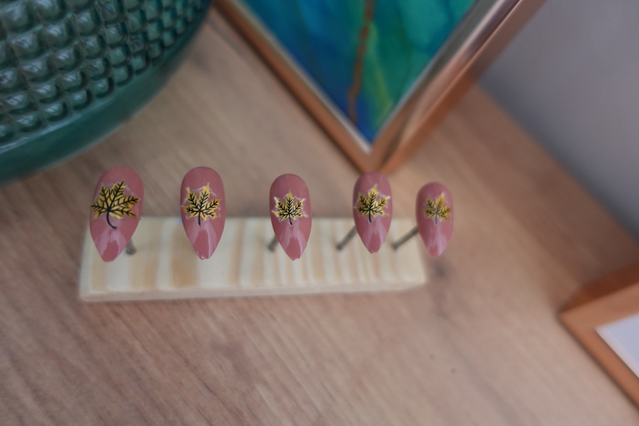 pink-golf-herbst-nail-art