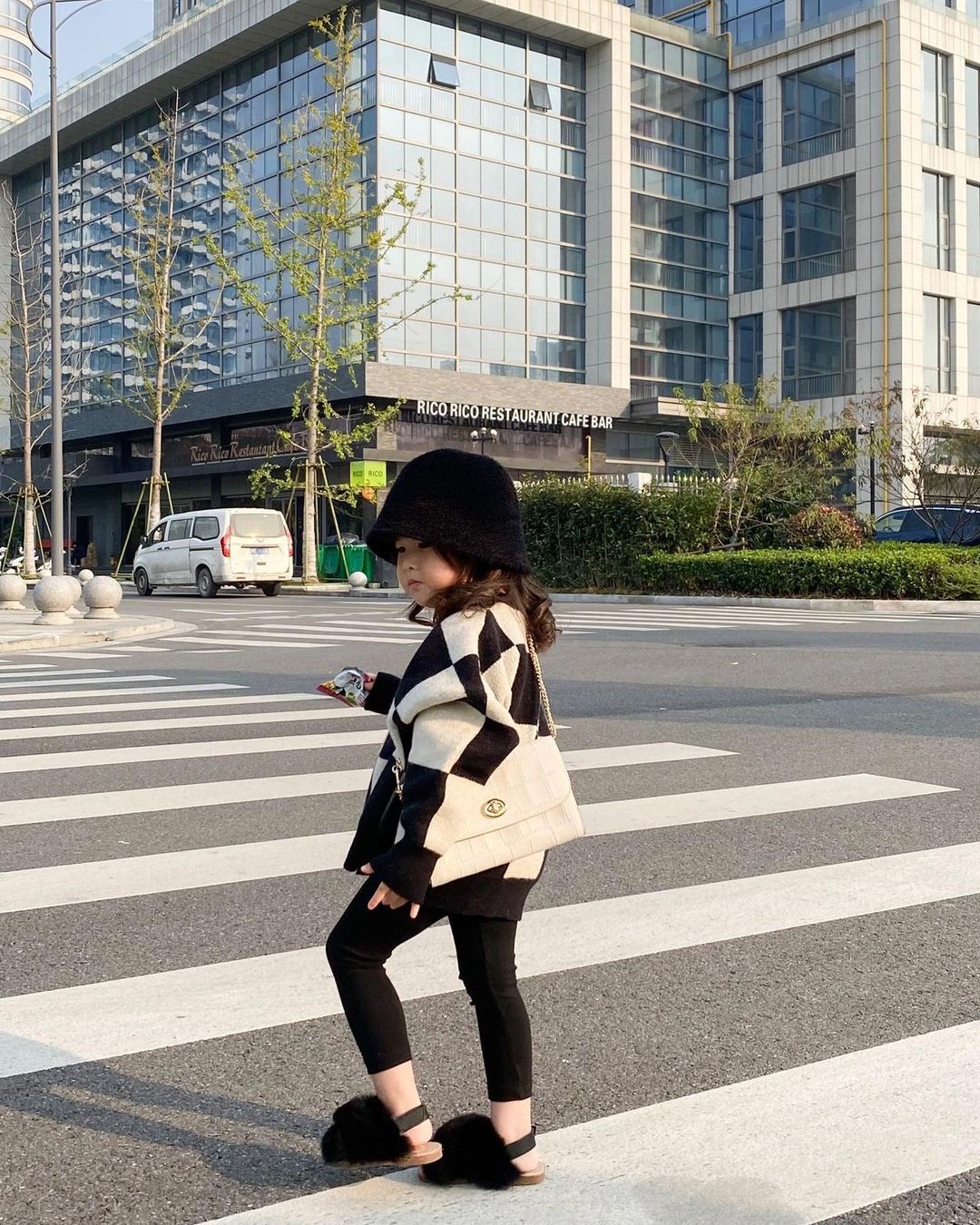 So stylen Sie Ihr Kind im Winter, inspiriert vom koreanischen Modetrend