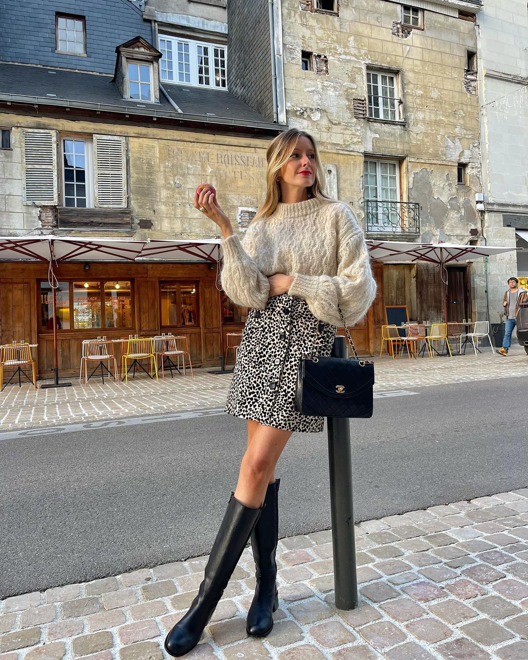 How To Style Mini Skirt To Achieve The Chicest Winter Looks