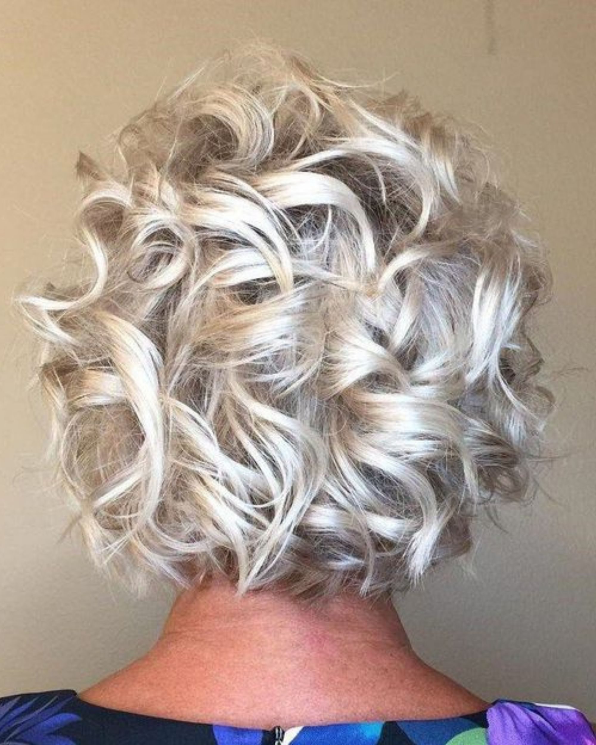 Pflegeleichte Frisuren für 60-jährige Frauen mit feinem Haar