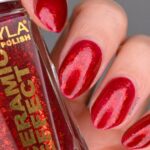 NÄGEL |  Layla Ceramic Effect Red Jelly Flakie CE53 Swatch |  Kosmetischer Beweis