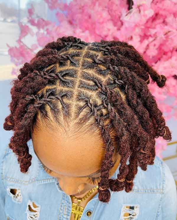 Kurze Haarschnitte für schwarze Frauen 2023