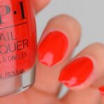 NÄGEL |  OPI hinterließ Ihre Texte auf rotem Farbfeld #MidWeekMani |  Kosmetischer Beweis