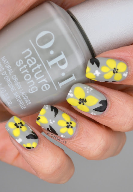 Gelbe Blumen-Nagelkunst