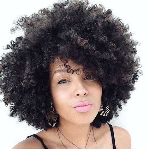 Kurze lockige Afro-Frisuren-7