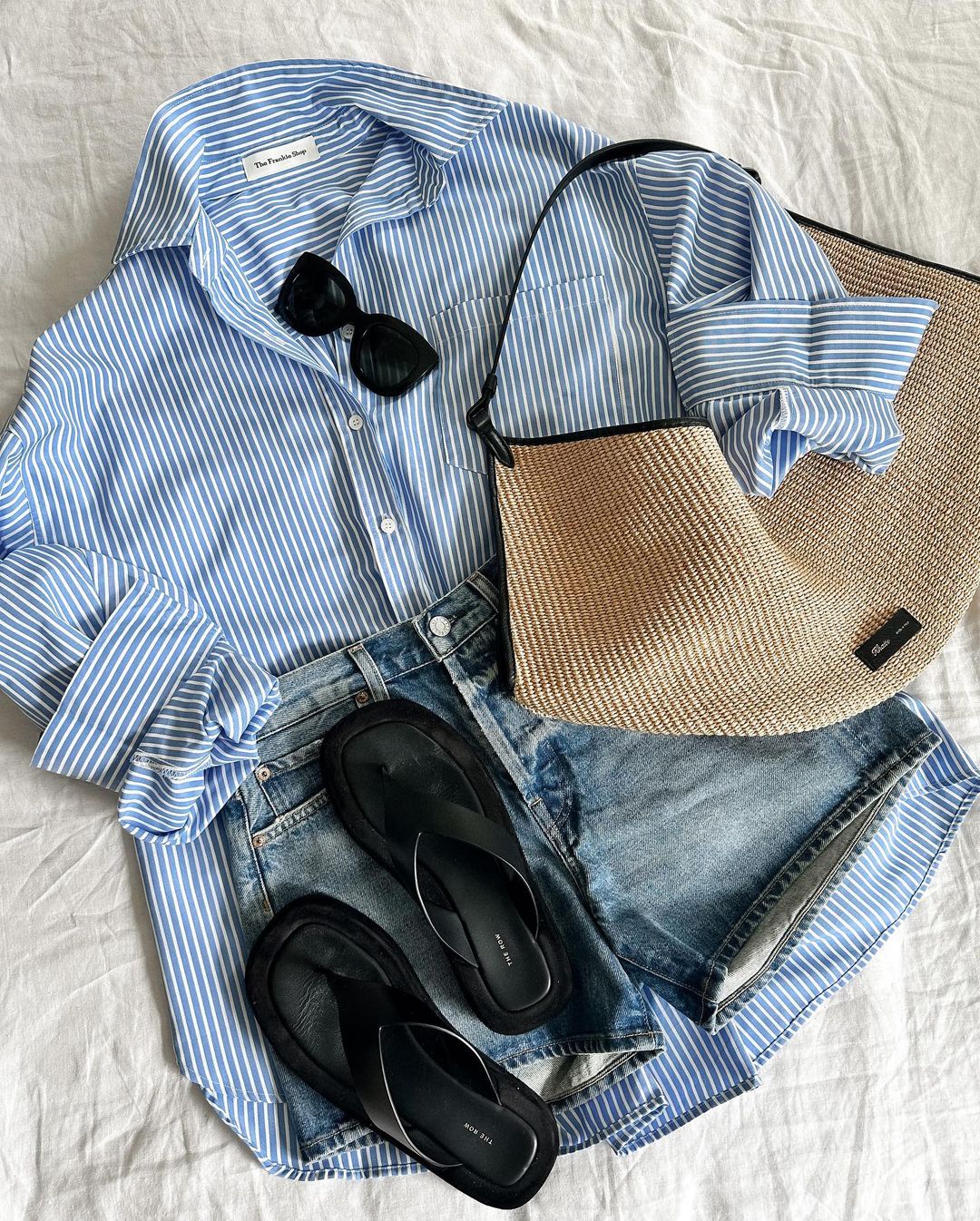 How To Style Classic Blue Striped Shirt For Summer Look