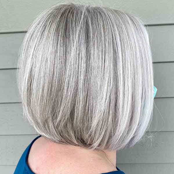 Kurze graue Frisuren für die über 50