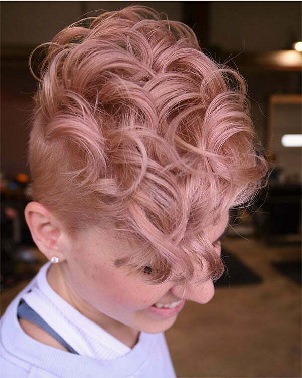 neue kurze rosa Frisuren