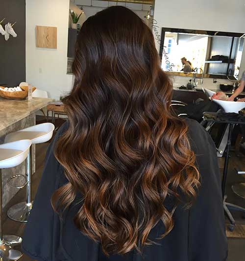 Charmante bronzefarbene Haarfarbe-Idee