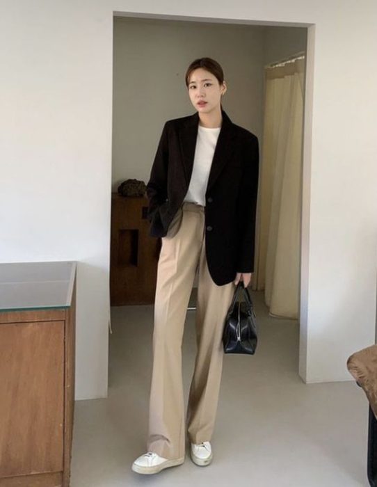 Modetrend 2024: So stylen Sie einen übergroßen Blazer für den Büro-Look