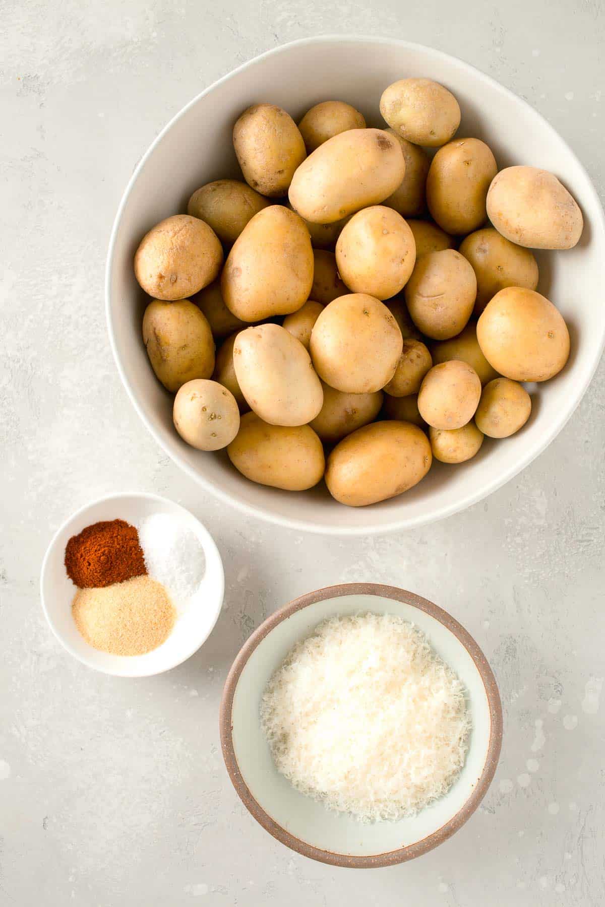 Zutaten für geröstete Parmesankartoffeln